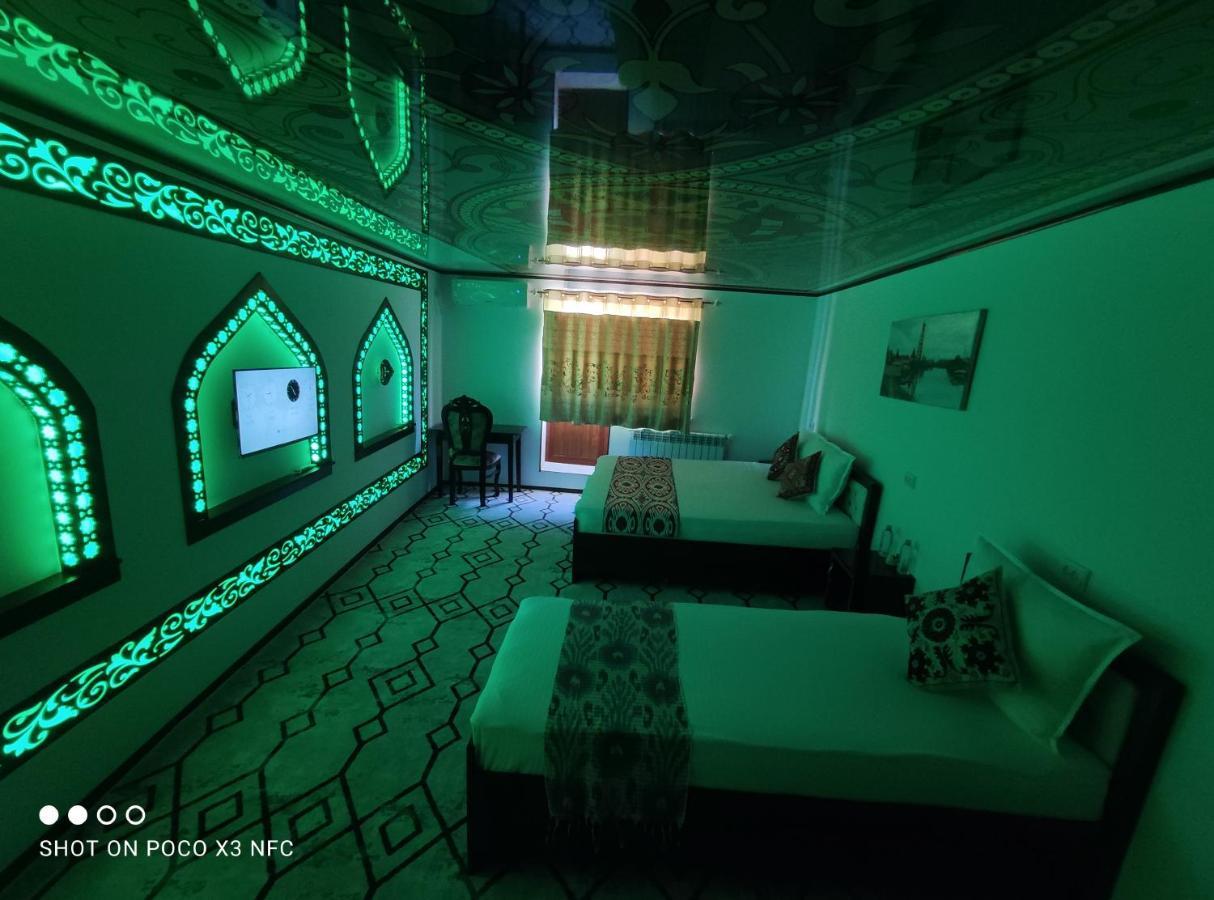 Khiva Tosh Darvoza & Trip Service Екстер'єр фото