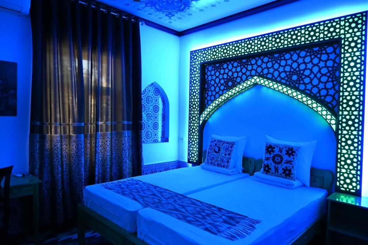 Khiva Tosh Darvoza & Trip Service Екстер'єр фото