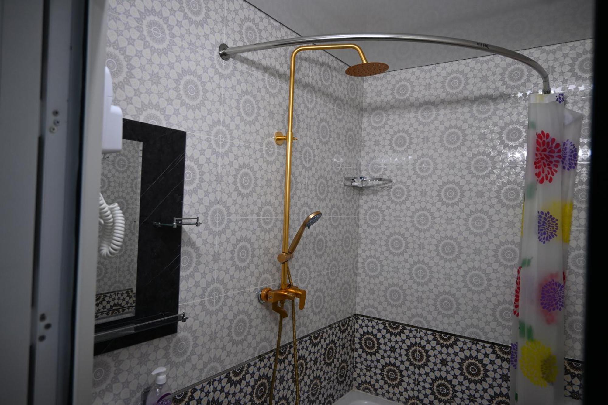 Khiva Tosh Darvoza & Trip Service Екстер'єр фото